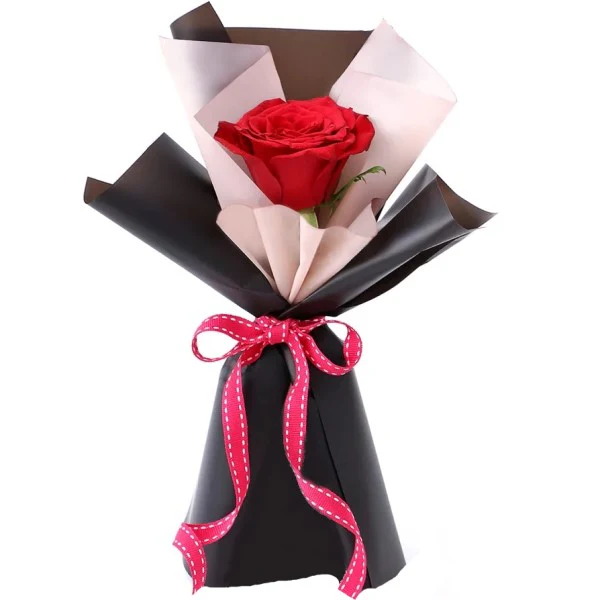 Fresh Red Roses and Bouquet - Image 5